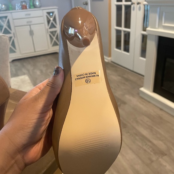 High heel shoes from VENUS - Picture 3 of 5